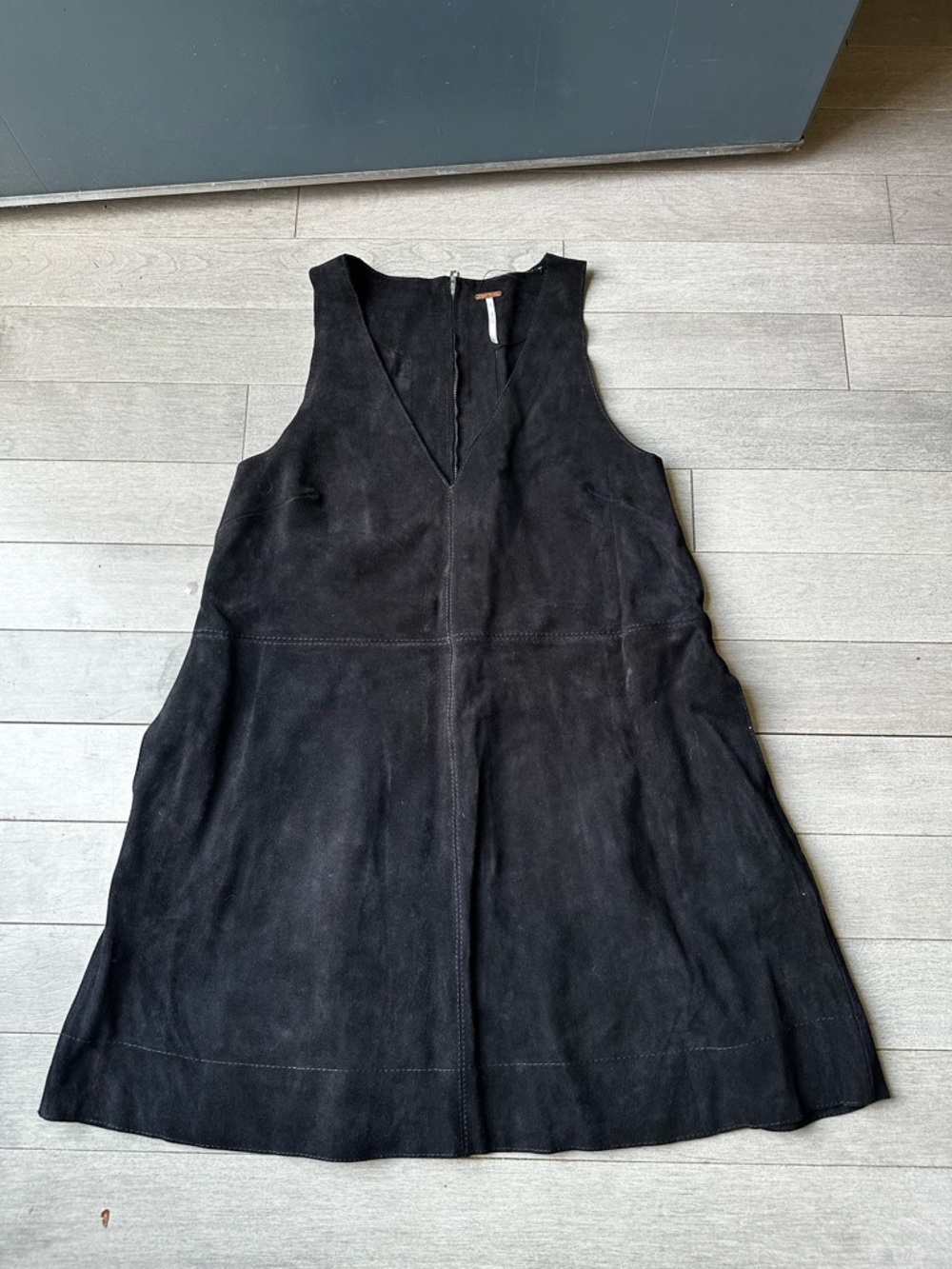Women’s Black Suede Free People FP Retro V Neck Mini Sleeveless Pocket Dress XS